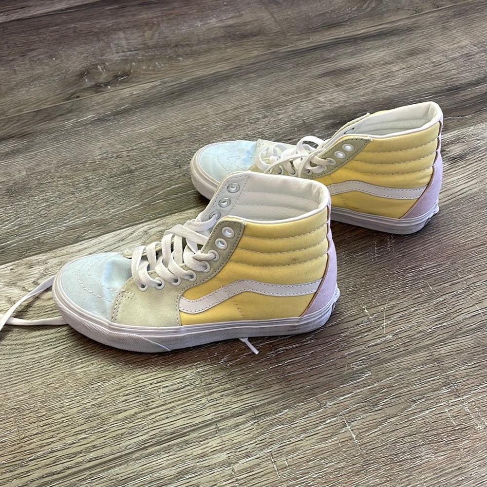 Vans girls shoes barely worn size 5
